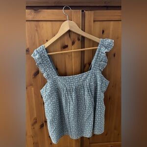 NWT. GAP Blue Patterned Women's Top